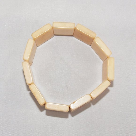 Vintage Carved Bone Mahjong Tile Bracelet - Picture 5 of 6
